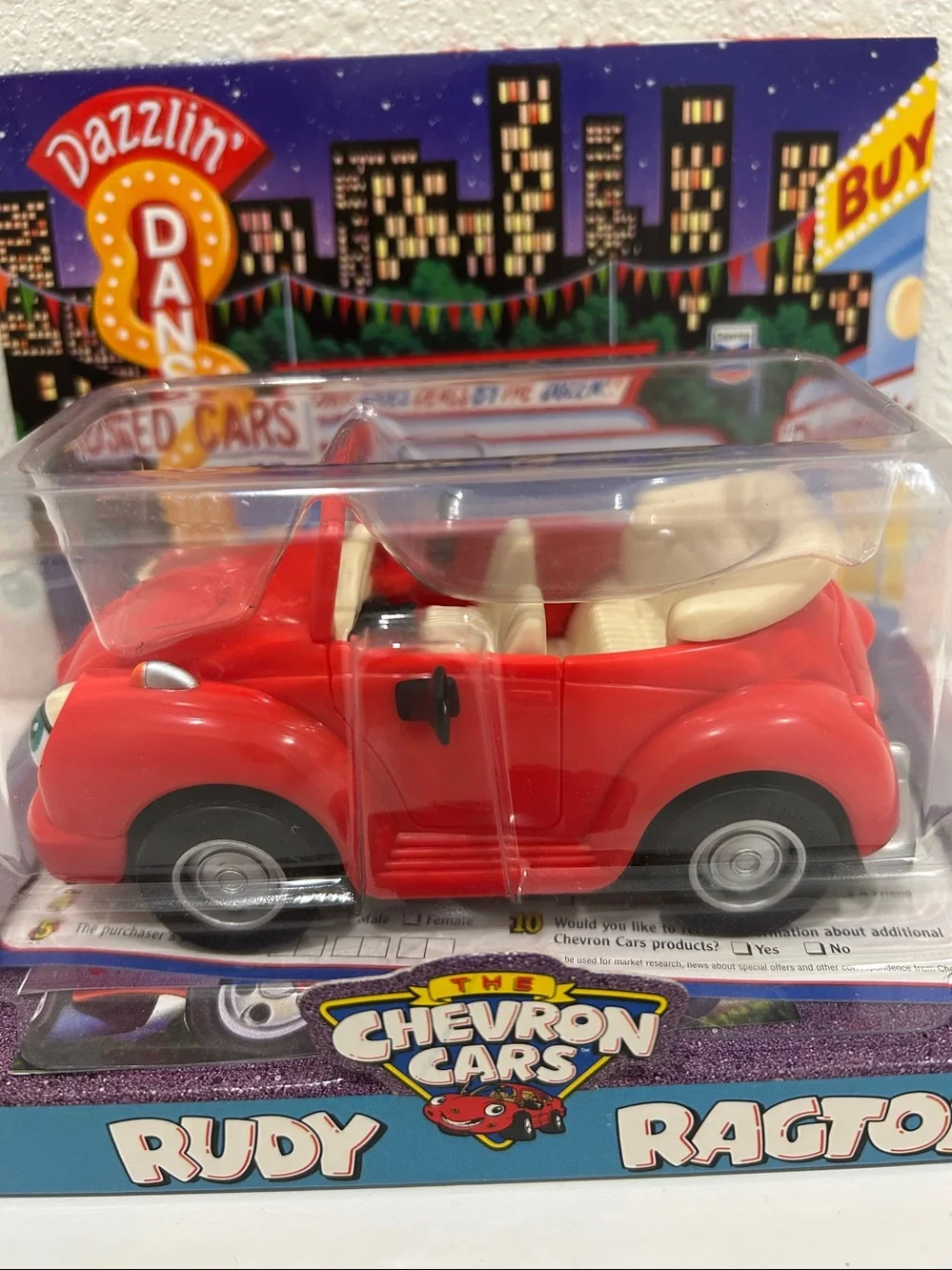 NWT Vintage 1999 Chevron Cars 